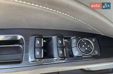 Седан Ford Mondeo 2015 в 