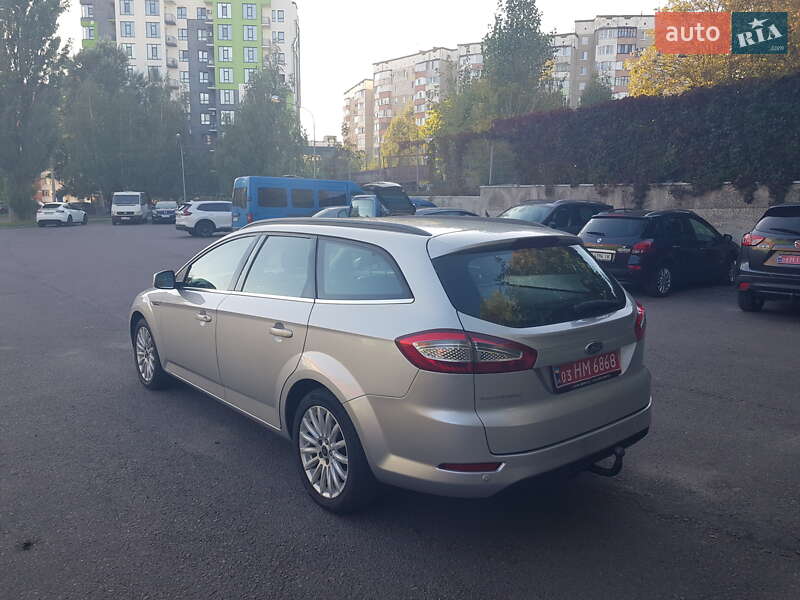 Универсал Ford Mondeo 2013 в Ровно