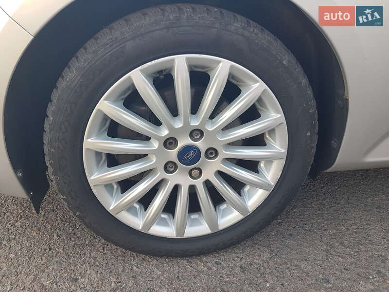 Универсал Ford Mondeo 2013 в Ровно