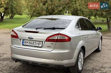 Лифтбек Ford Mondeo 2007 в 