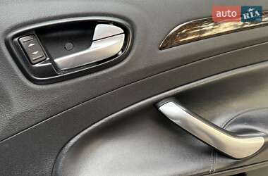 Лифтбек Ford Mondeo 2007 в 