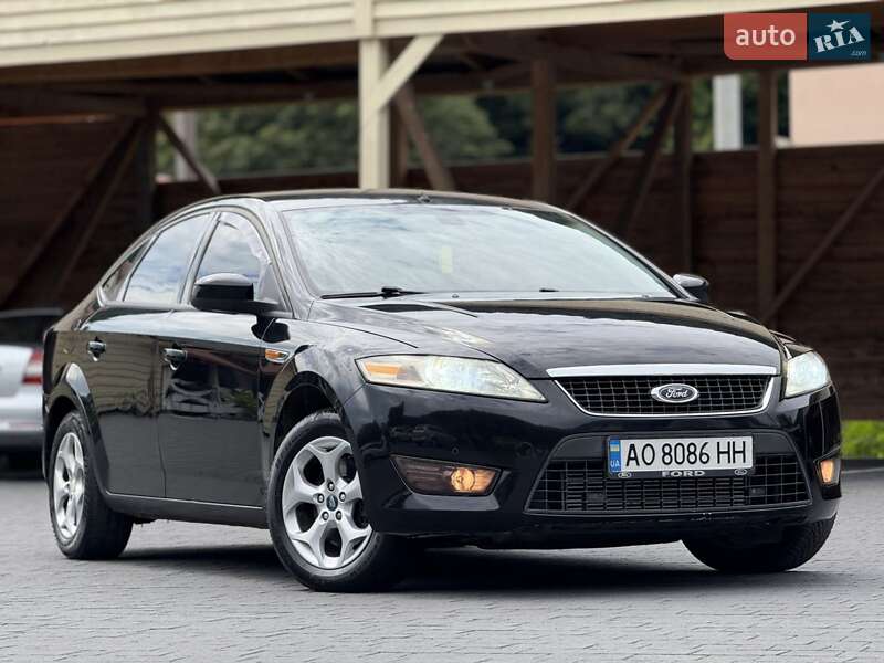 Лифтбек Ford Mondeo 2007 в 
