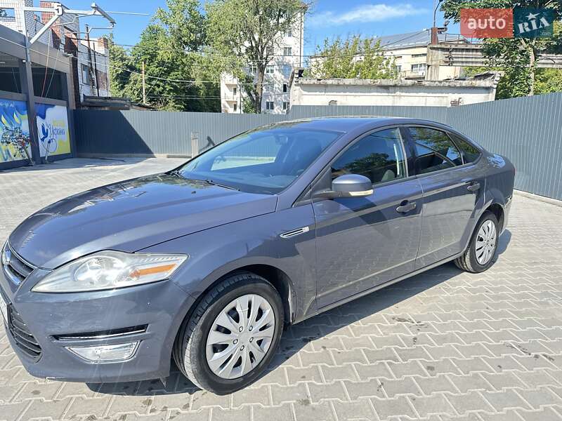 Седан Ford Mondeo 2011 в Тернополі