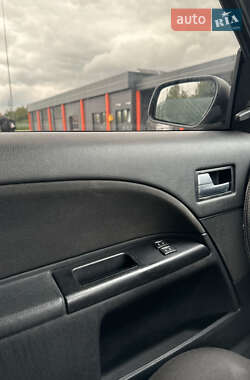 Универсал Ford Mondeo 2005 в 