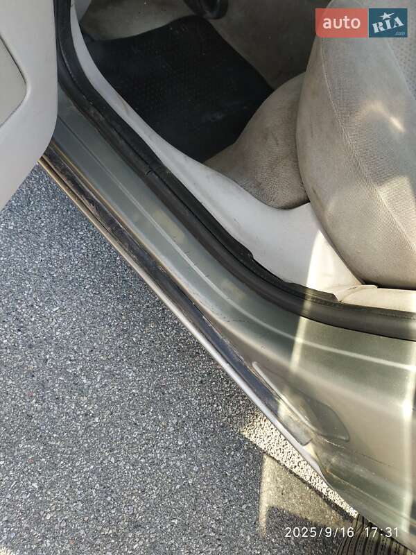 Ліфтбек Ford Mondeo 2001 в Києві фото 37 Ліфтбек Ford Mondeo 2001 в Києві