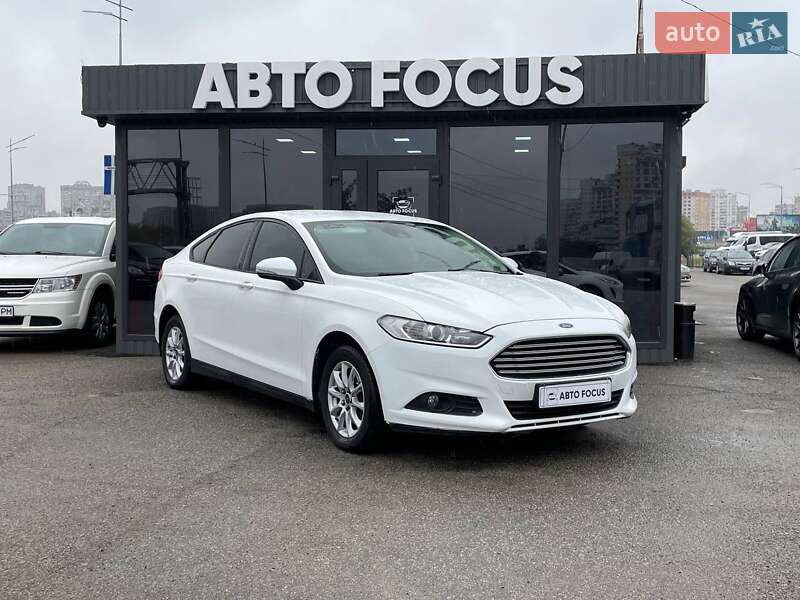 Лифтбек Ford Mondeo 2017 в 