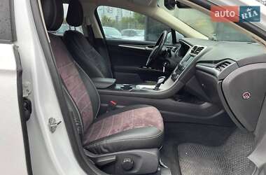 Лифтбек Ford Mondeo 2017 в 