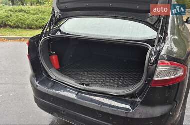 Седан Ford Mondeo 2012 в  фото 9 Седан Ford Mondeo 2012 в