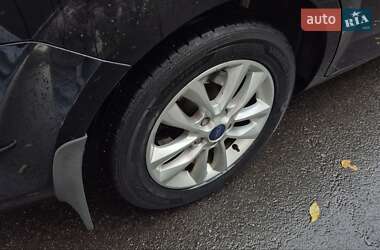 Седан Ford Mondeo 2012 в  фото 11 Седан Ford Mondeo 2012 в