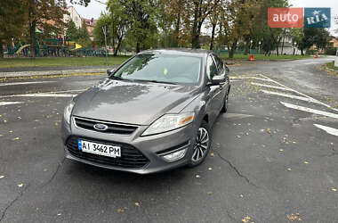 Седан Ford Mondeo 2011 в 