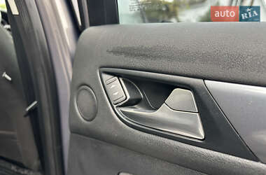 Седан Ford Mondeo 2011 в 