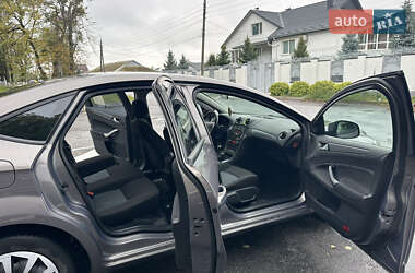 Седан Ford Mondeo 2011 в 