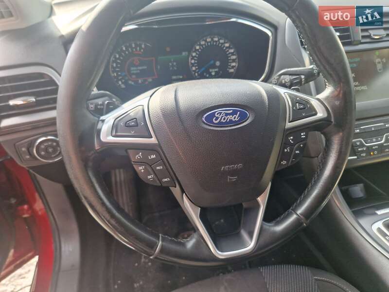 Седан Ford Mondeo 2016 в Тячеве