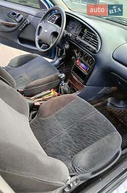 Лифтбек Ford Mondeo 1994 в 