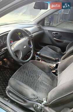 Лифтбек Ford Mondeo 1994 в 