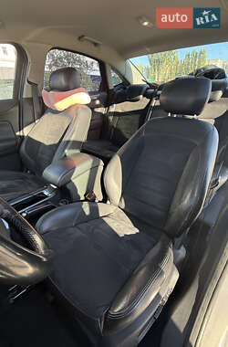 Седан Ford Mondeo 2012 в 