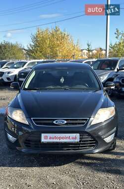 Седан Ford Mondeo 2011 в 