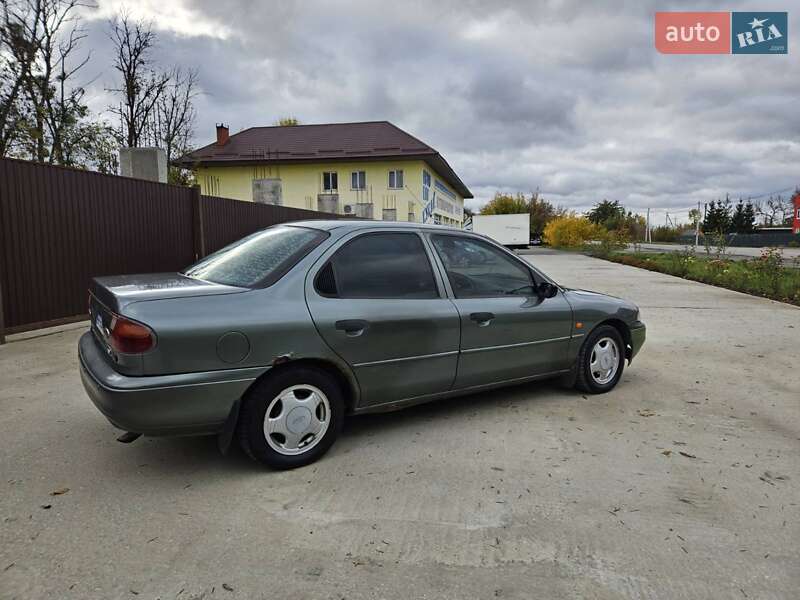 Седан Ford Mondeo 1993 в Обухове