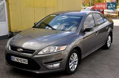 Седан Ford Mondeo 2011 в 