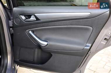 Седан Ford Mondeo 2011 в 