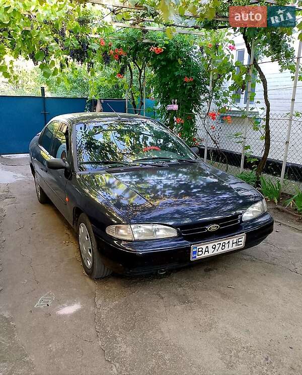 Лифтбек Ford Mondeo 1995 в Бобринце