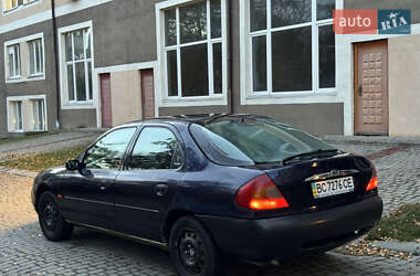 Ліфтбек Ford Mondeo 1997 в 