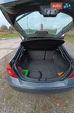 Лифтбек Ford Mondeo 2002 в  фото 6 Лифтбек Ford Mondeo 2002 в