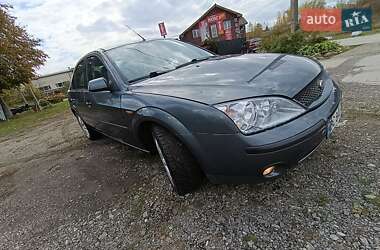 Лифтбек Ford Mondeo 2002 в  фото 4 Лифтбек Ford Mondeo 2002 в