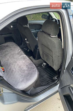 Лифтбек Ford Mondeo 2006 в 
