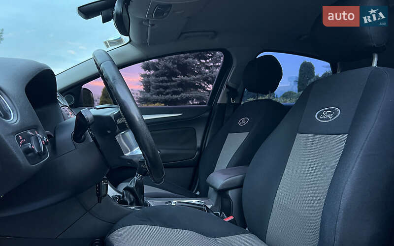 Лифтбек Ford Mondeo 2008 в Львове