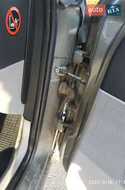 Лифтбек Ford Mondeo 2001 в 