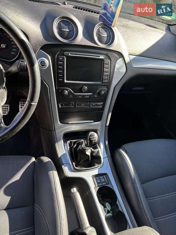 Універсал Ford Mondeo 2012 в Мукачевому