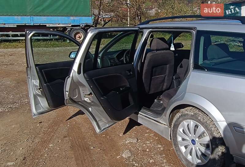 Універсал Ford Mondeo 2002 в Путилі