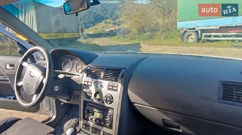 Універсал Ford Mondeo 2002 в Путилі