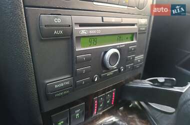 Универсал Ford Mondeo 2003 в  фото 30 Универсал Ford Mondeo 2003 в