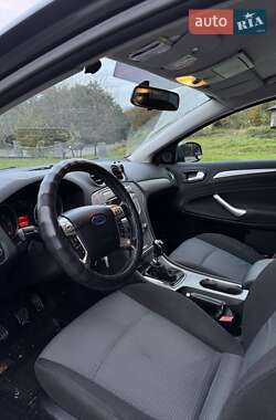 Лифтбек Ford Mondeo 2007 в 