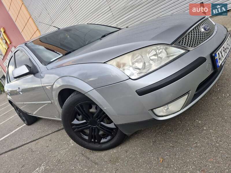 Ліфтбек Ford Mondeo 2004 в Харкові