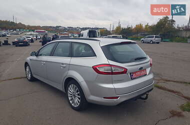 Універсал Ford Mondeo 2013 в 