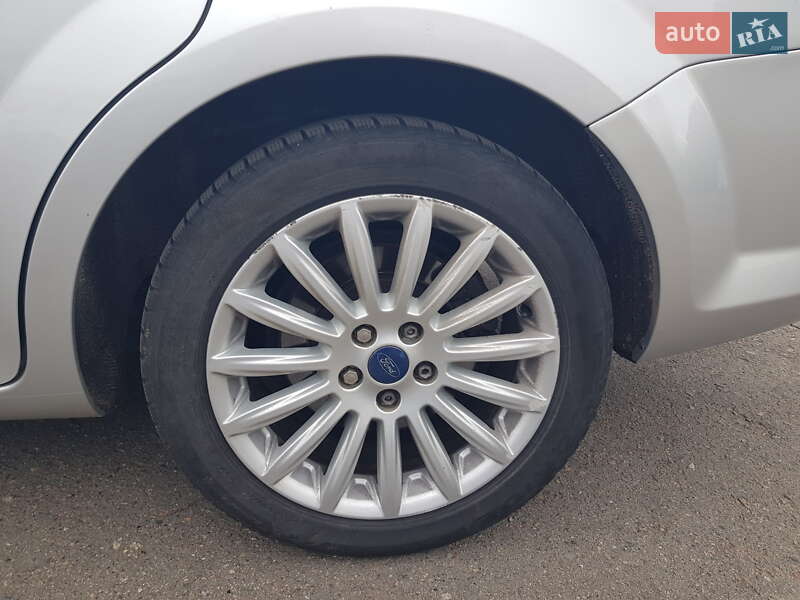 Універсал Ford Mondeo 2013 в Рівному
