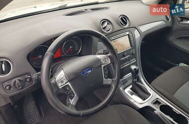 Універсал Ford Mondeo 2013 в 