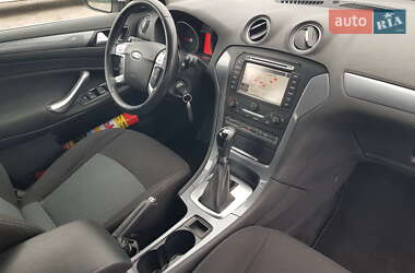 Універсал Ford Mondeo 2013 в 
