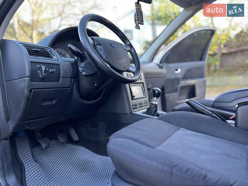Седан Ford Mondeo 2002 в Чернівцях фото 26 Седан Ford Mondeo 2002 в Чернівцях