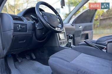 Седан Ford Mondeo 2002 в  фото 26 Седан Ford Mondeo 2002 в