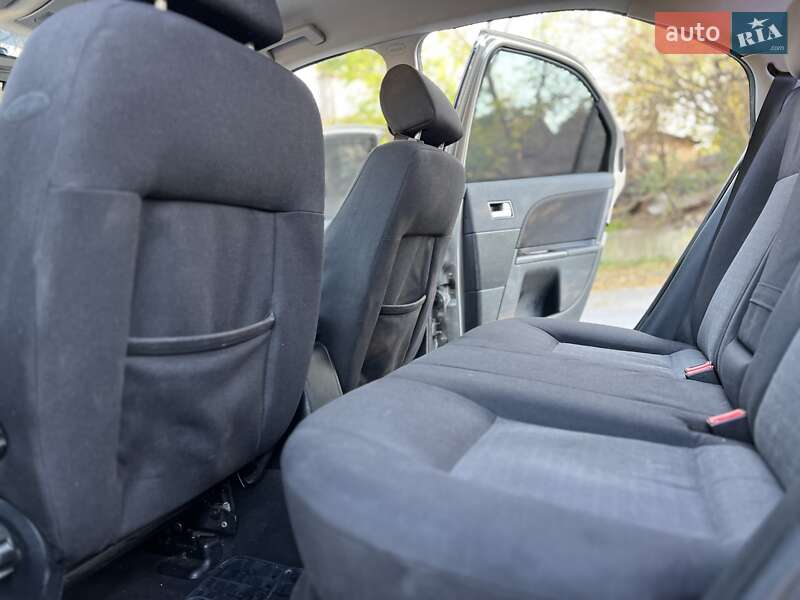 Седан Ford Mondeo 2002 в Чернівцях фото 30 Седан Ford Mondeo 2002 в Чернівцях