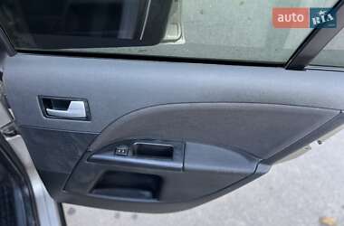 Седан Ford Mondeo 2002 в  фото 34 Седан Ford Mondeo 2002 в