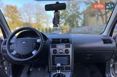 Седан Ford Mondeo 2002 в  фото 38 Седан Ford Mondeo 2002 в