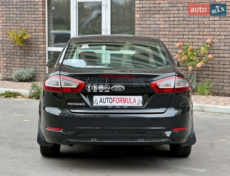 Седан Ford Mondeo 2011 в Киеве