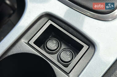Седан Ford Mondeo 2011 в  фото 18 Седан Ford Mondeo 2011 в