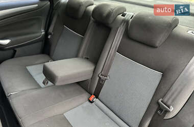 Седан Ford Mondeo 2011 в  фото 33 Седан Ford Mondeo 2011 в