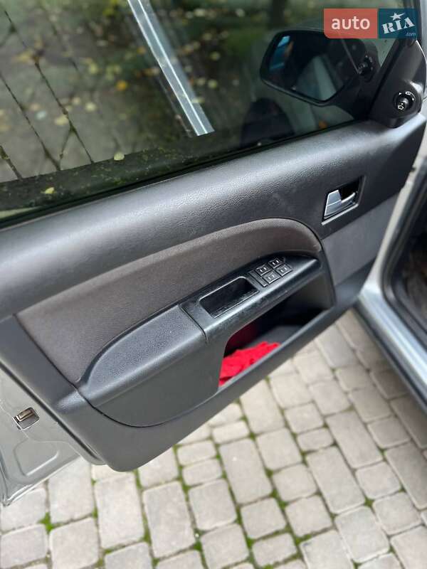 Универсал Ford Mondeo 2004 в Одессе фото 23 Универсал Ford Mondeo 2004 в Одессе